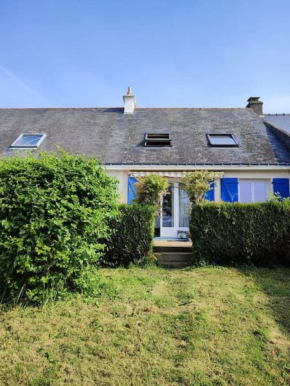 Charmante maison de pêcheur bretonne vue sur mer